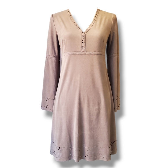 MAX STUDIO Boho-Chic 70s Cut-out Flare Sleeve V-neck Faux Suede Festival Dress - Picture 1 of 14